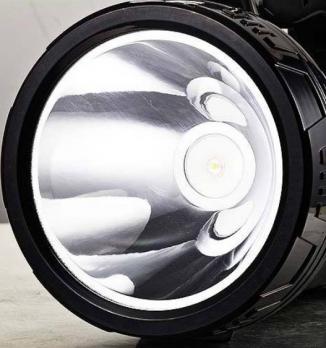 Светодиодный прожектор (фонарь) Kamatools КМТ 750-9000 V.5